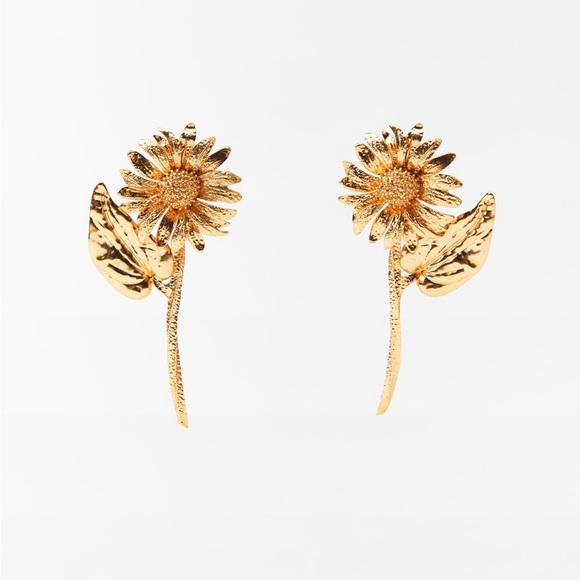 Zara DAISY EARRINGS. Golden. New with Tags. - Picture 3 of 6